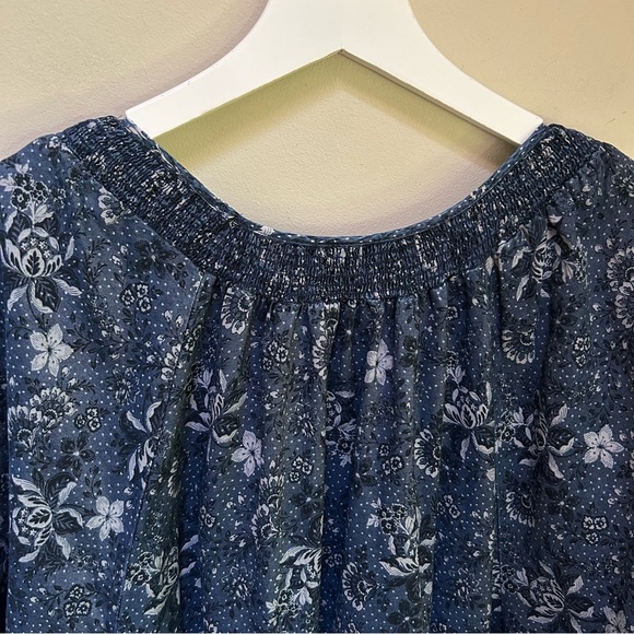 Torrid~Tiered Chambray Blue Floral Smocked Short Sleeve Dress in size 4/4X or 26 - Picture 10 of 16